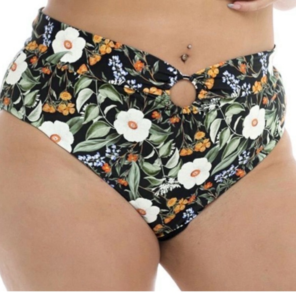 NWT- Body Glove- Woodstock bottoms- Size 3X